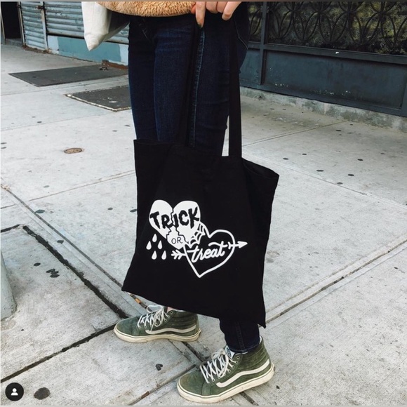 NWT Black Halloween Trick or Treat Tote - Picture 3 of 7